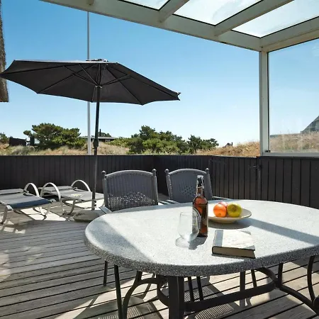 Sade - 300m From The Sea By Interhome